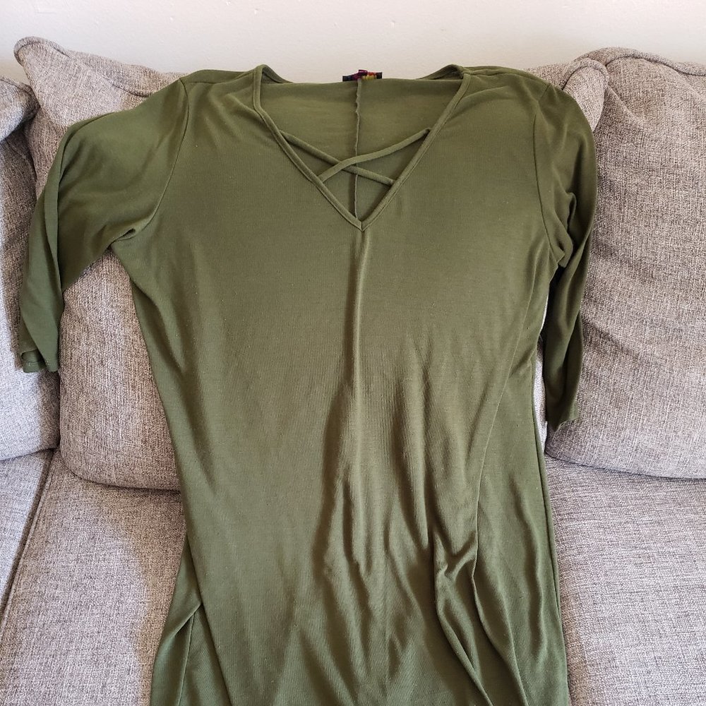 Green Form-Fitting Soft Cross-Front Dress
